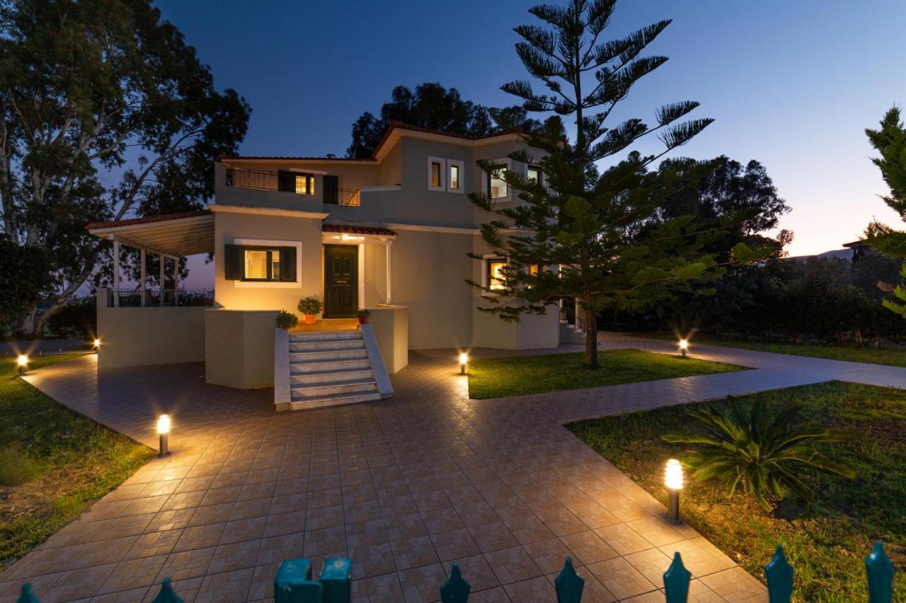 Villa Louke Lixúri Exterior foto
